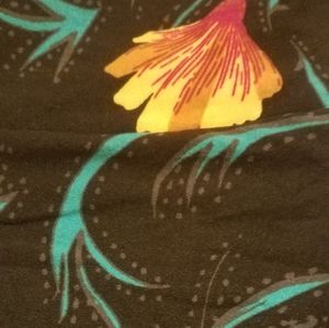 Lularoe os black floral leggings